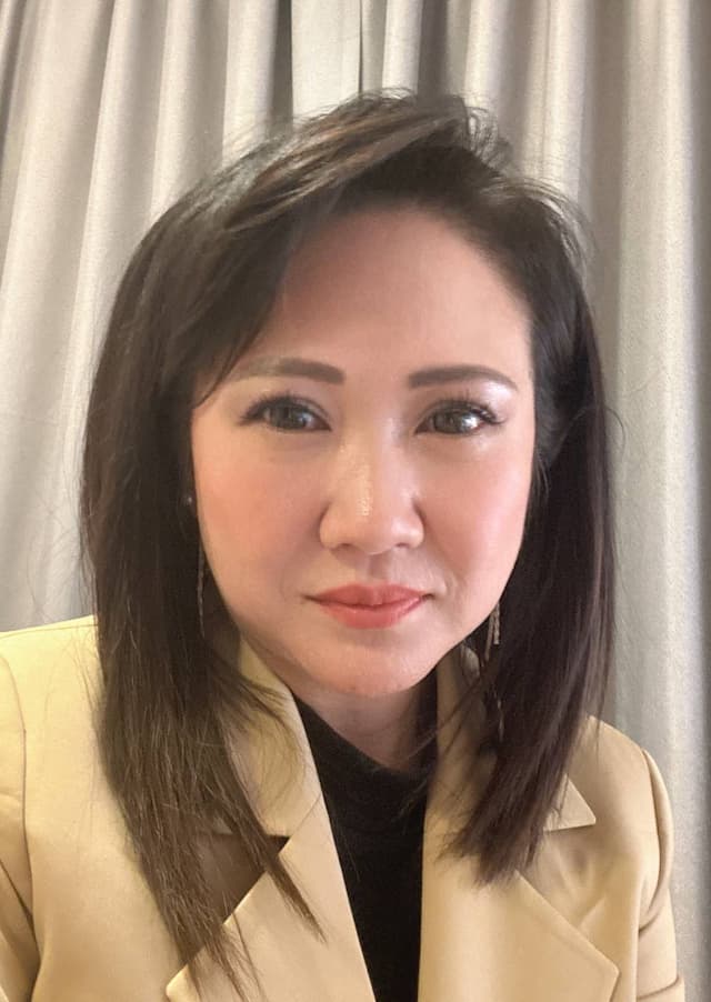 Людмила Кан